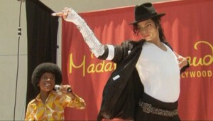 Kráľ popu Michael Jackson má nové sochy