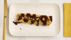 Palacinka s orechovou plnkou a čokoládou (Gundel štýl)