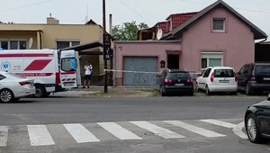 Dráma v Šamoríne: Policajti v dome objavili mŕtveho muža, útočiť mal údajne jeho otec