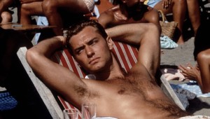 Lámač sŕdc sa zmenil na nepoznanie! Z filmového krásavca je deduško!