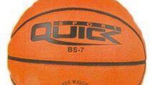 Pri basketbale v Izraeli prišiel o tri prsty