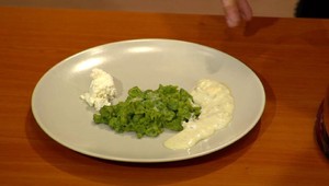 Žihlavovo-špenátové halušky so smotanovou omáčkou