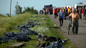 Rodičia prišli o všetky tri deti, rozlúčiť sa prišlo celé mesto