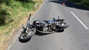 Havária motorky pri Malackách: Podgurážený vodič zranil seba aj maloleté dieťa