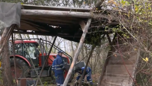 Vodohospodári vyzývali, aby majitelia odstránili nelegálne objekty. Po ignorovaní začali s likvidáciou sami