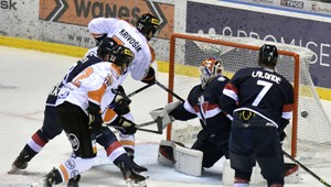 ZOSTRIHY ZO ZÁPASOV Hokejový Slovan prehral pred kamerami JOJ Šport aj v Košiciach