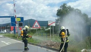 Hasiči zasahovali pri masívnom úniku plynu. Z okolitých firiem evakuovali 60 osôb