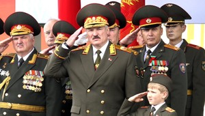 Voľby skontrolujú pozorovatelia od diktátora Lukašenka