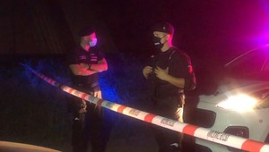 V lese pri Komárne našli na smrť dobitú mladú ženu (†22)