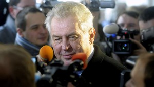 Zeman odmieta komunikovať so slovenskými médiami