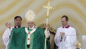 Pápež Benedikt XVI. celebroval omšu v Brne