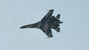 Po páde lietadla na vojenskej šou jeden nezvestný