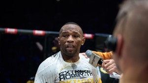 Blížiaci sa titulový zápas naberá na obrátkach. Bojovníci si posielajú štipľavé odkazy