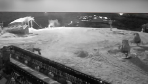 Tisíce upozornení nepomohli. Napriek zákazom v najprísnejších častiach Tatier zneli ohňostroje