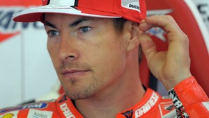 Špičkový motocyklista Nicky Hayden po nehode zomrel