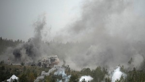 Predvádzajú svoju silu. Rusko a Bielorusko vysielali naživo vojenské cvičenie