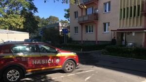 Hasiči zasahovali pri požiari bytu. Našli v ňom muža bez známok života