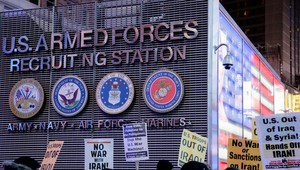 USA sú pripravené zahájiť jednania s Iránom, aby odvrátili ďalšie hrozby. Iránsky veľvyslanec pri OSN ale spoluprácu vylúčil