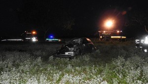 Tragická nehoda pri Trnave: Mladý vodič sa s autom viackrát prevrátil