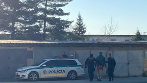Desiatky policajtov zasahovali v Košiciach: V putách skončili viacerí ľudia