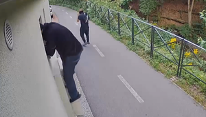 VIDEO: Takmer dokonalá lúpež na detskej železnici. Zlodeji zabudli na kamery