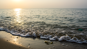 Otrava v turistickom raji.  Až 116 ľudí skončilo po kúpaní v nemocnici