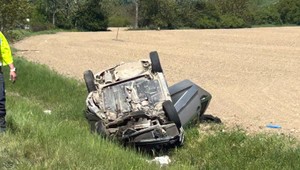 Tragická nehoda pri Michalovciach: Zrážka v protismere si vyžiadala život vodiča