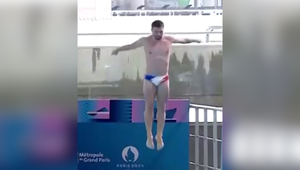 VIDEO: Olympijský potápač sa drsne pošmykol. Viac utrpelo ego, tvrdí