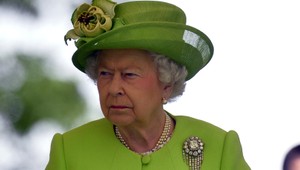 Vnuk kráľovnej Alžbety II. sa ROZVÁDZA!