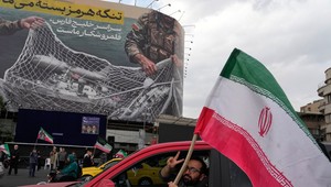 Hormuz pod blokádou: Ceny ropy zatiaľ výrazne nerastú. Situácia sa môže rýchlo zmeniť