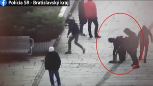 Martin (31), ktorý mal na proteste hádzať dlažobné kocky do policajtov, sa postavil pred súd