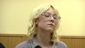 Trojicu mladých hudobníkov v Rusku odsúdili za protestnú pieseň proti Putinovi