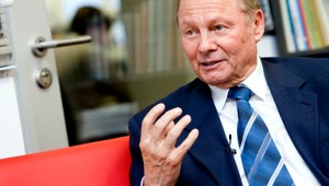 Vydržte to, odkazuje Kiskovi exprezident Schuster