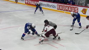 Lotyšsko zdolalo Francúzsko: Rozhodujúca tretia tretina a góly do prázdnej bránky