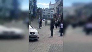 Muž, ktorý na Obchodnej ulici zaútočil na policajtov, sa možno trestu vyhne