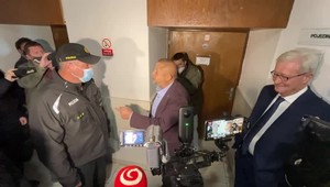 VIDEO: Harabin si na súde odmietol nasadiť rúško, prišla aj polícia