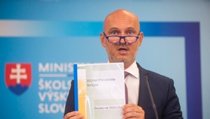 Po zdravotníkoch odchádzajú aj učitelia: Vysoké školy nemajú odborníkov z čoho zaplatiť