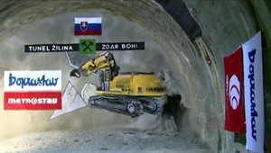 Oravský úsek diaľnice je o tunel bližšie k cieľu