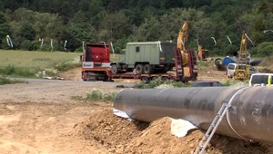 Zlodej ukradol takmer päťsto litrov nafty zo staveniska slovenského plynovodu. Nikto nič nevidel ani nepočul