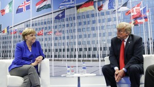 Trump žiada od spojencov NATO viac peňazí na obranu, inak rozpúta peklo