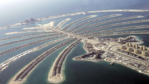 Muž si v Dubaji požičal športiak, nazbieral pokuty za 40 tisíc eur