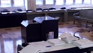 Pred 25 rokmi dvaja muži zastrelili piatich Vietnamcov a udusili osemmesačné dieťa. Teraz žiadajú o prepustenie