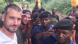 FOTO: Krajina chudoby a nepoznaných krás. Ako prví Slováci splavili rieku Kongo