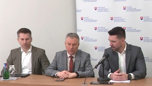 Dovolený bude iba tranzit zvierat vyhradenými trasami. Na Slovensku sa zatvoria zoologické záhrady