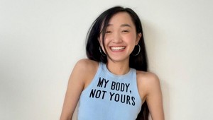 Posmievajú sa jej, že vyzerá ako surfová doska: Clara sa cíti sexi aj s plochým hrudníkom