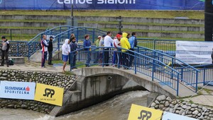 Niagarský skok v Čunove nestraší, zaplavila ho stúpajúca voda