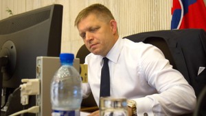 Svalnatý Fico zavádza kultúru strachu, tvrdí Droba