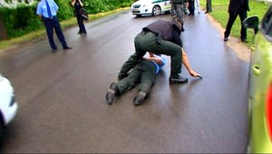 AUTENTICKÉ ZÁBERY. Podnapitého Slováka naháňali policajti