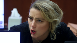 Na súde dostal slovo Deppov bodyguard! Jasne povedal, KOHO z dvojice vídal "dobitého"!