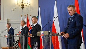 Tlačová beseda po rokovaní premiérov V4